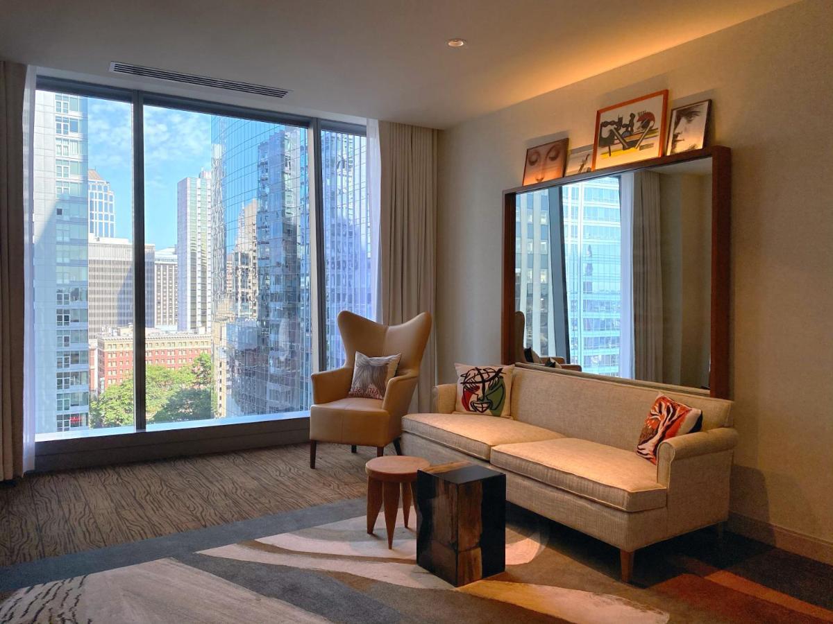 Premier King Room