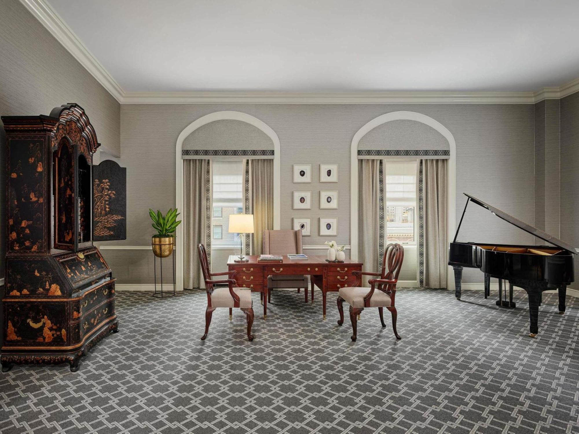Olympic Presidential Suite One King Room Two Bathrooms